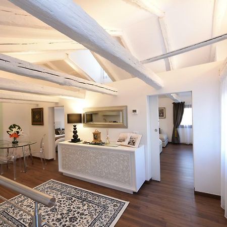 Sweet Apartment Frari Венеция Екстериор снимка