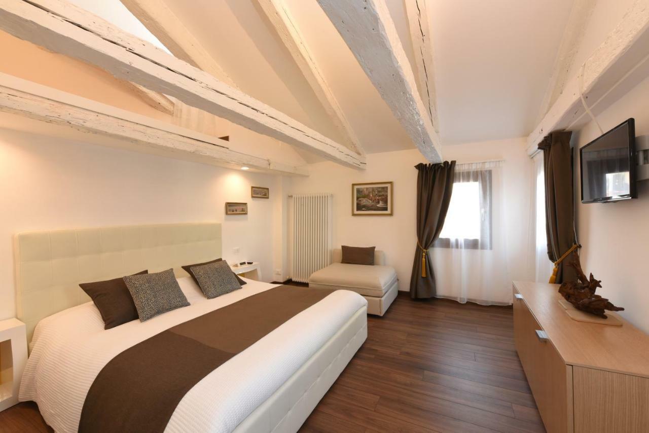 Sweet Apartment Frari Венеция Екстериор снимка